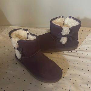 Purple kids ugg boots